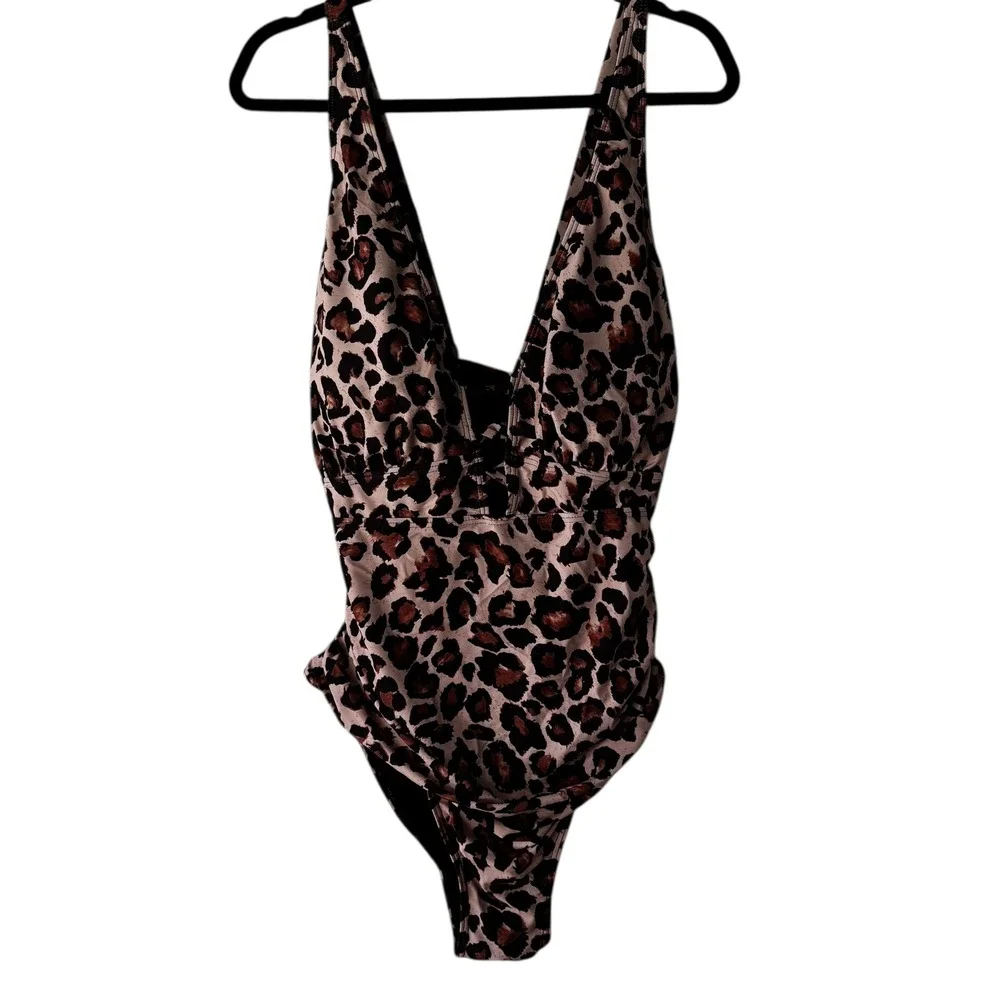 YONIQUE Leopard Plunge V Neck One Piece Swimsuit‎ Women's Size 22W